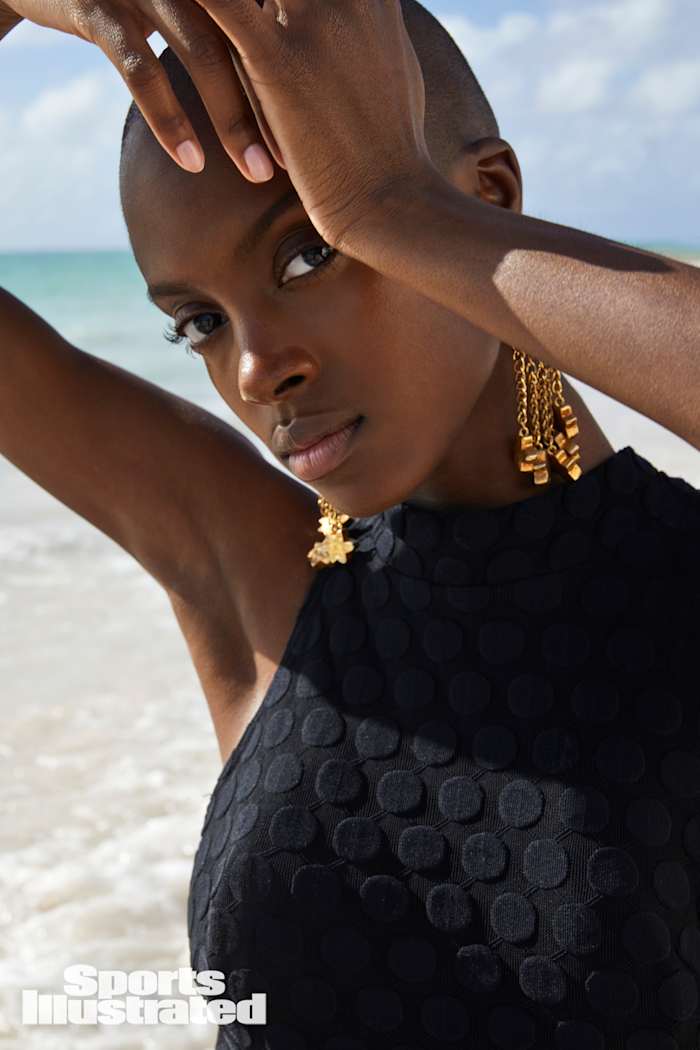 JM_SISWIM_DR_MADISIN_BRADLEY_03_069_WMweb